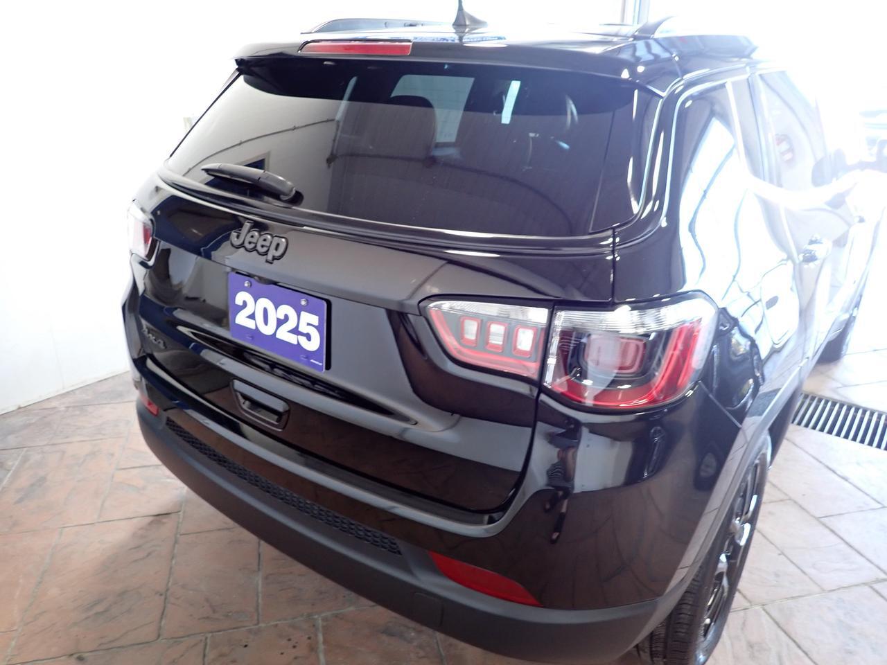 2025 Jeep Compass Altitude 4X4 LEATHER NAVI Listowel ON