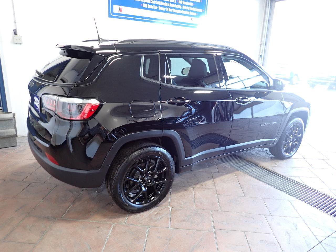 2025 Jeep Compass Altitude 4X4 LEATHER NAVI Listowel ON