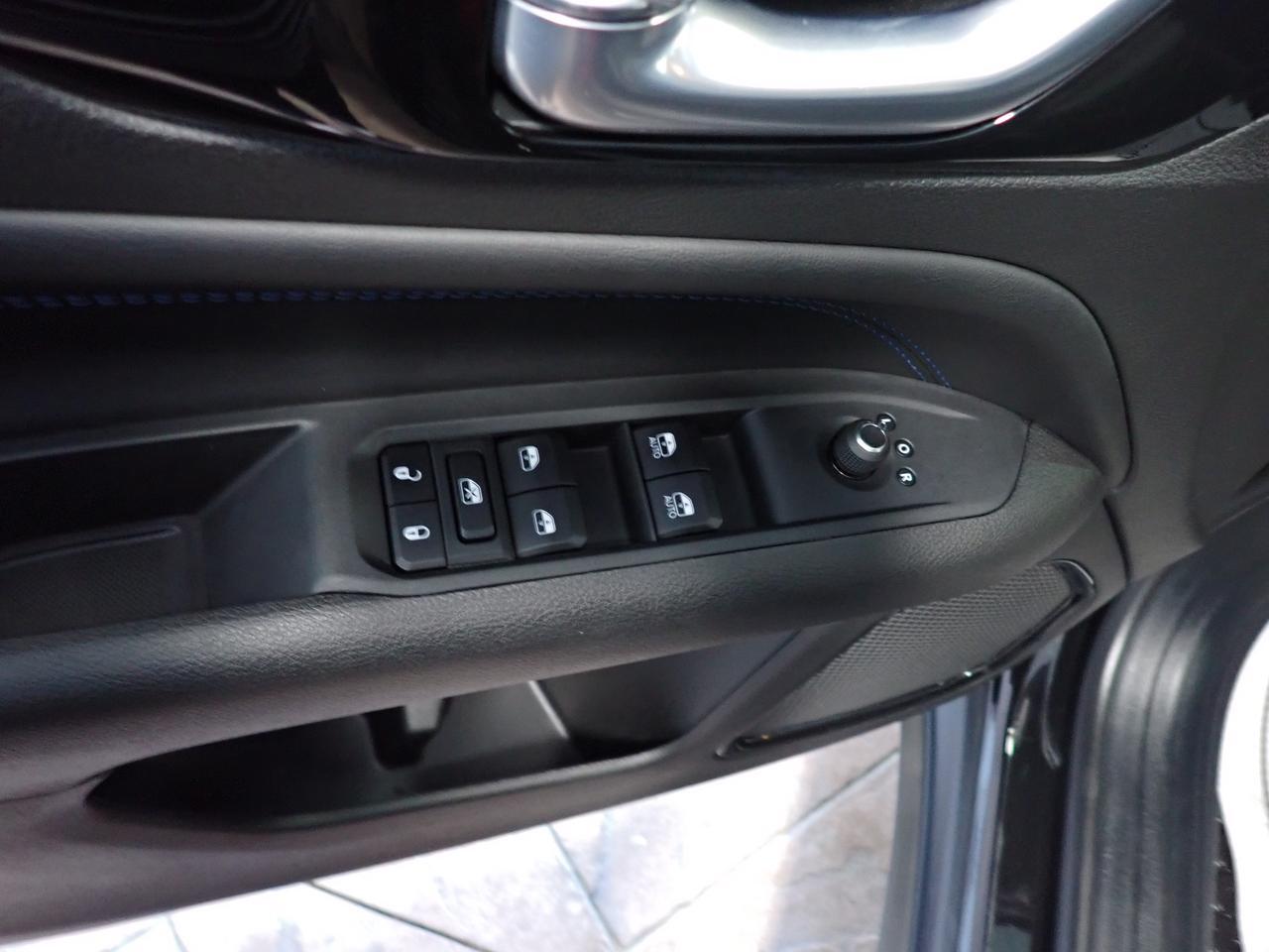 2025 Jeep Compass Altitude 4X4 LEATHER NAVI Listowel ON