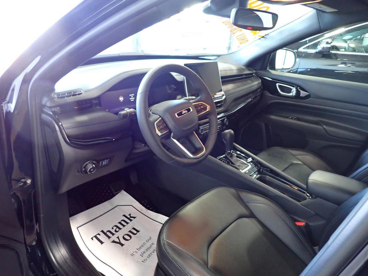 2025 Jeep Compass Altitude 4X4 LEATHER NAVI Listowel ON