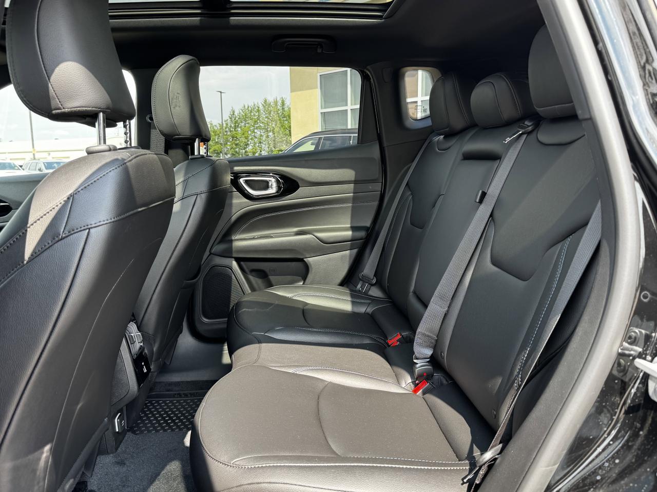2025 Jeep Compass Altitude 4x4 | 2L Turbo | Sunroof | Power Liftgate | Backup Camera Redwater AB