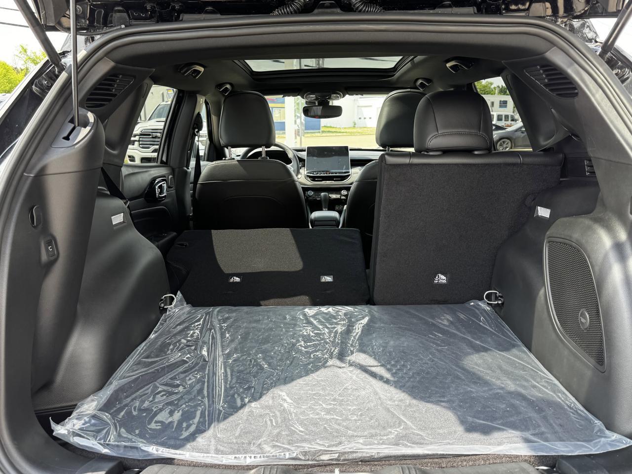 2025 Jeep Compass Altitude 4x4 | 2L Turbo | Sunroof | Power Liftgate | Backup Camera Redwater AB