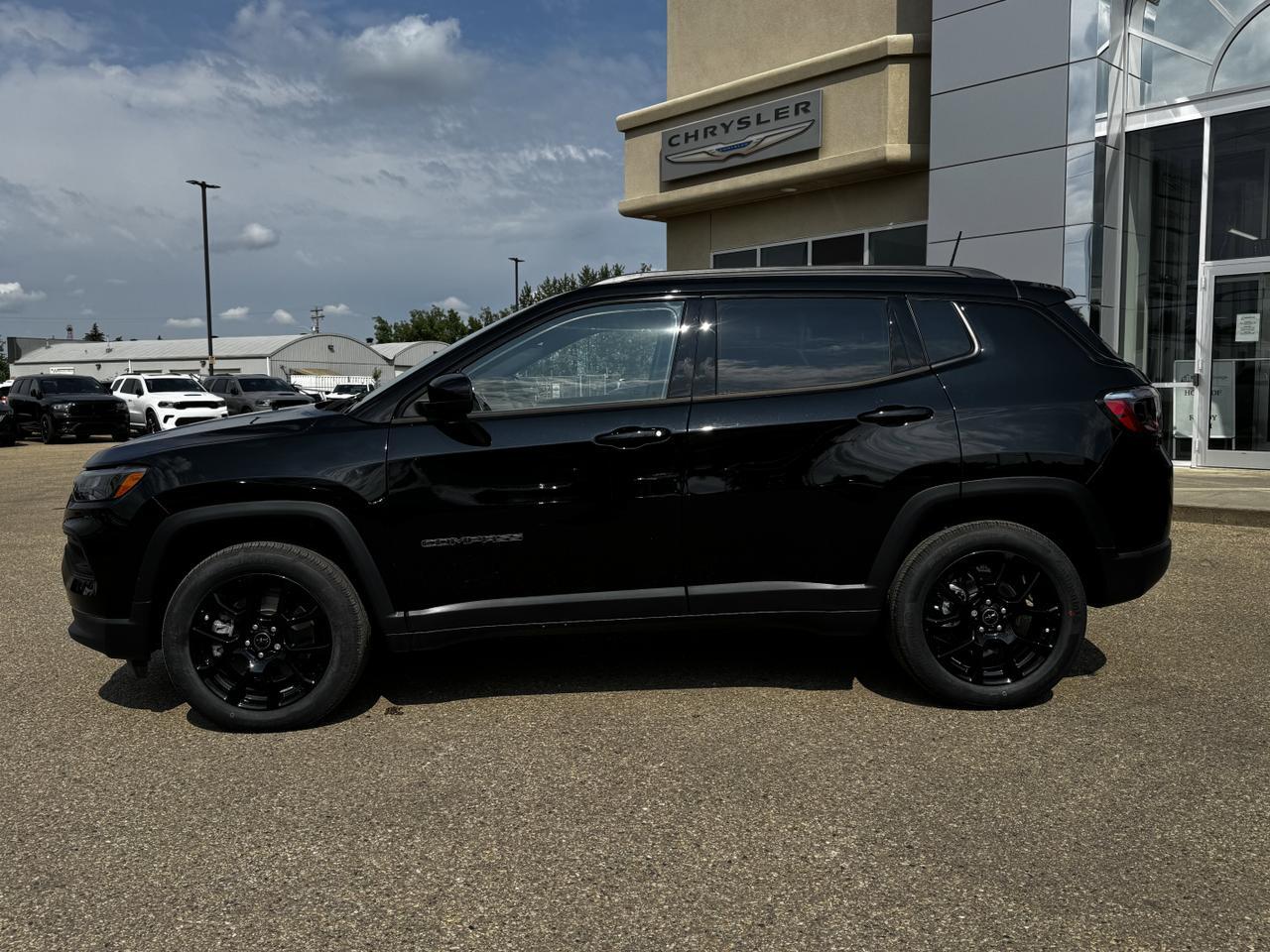2025 Jeep Compass Altitude 4x4 | 2L Turbo | Sunroof | Power Liftgate | Backup Camera Redwater AB