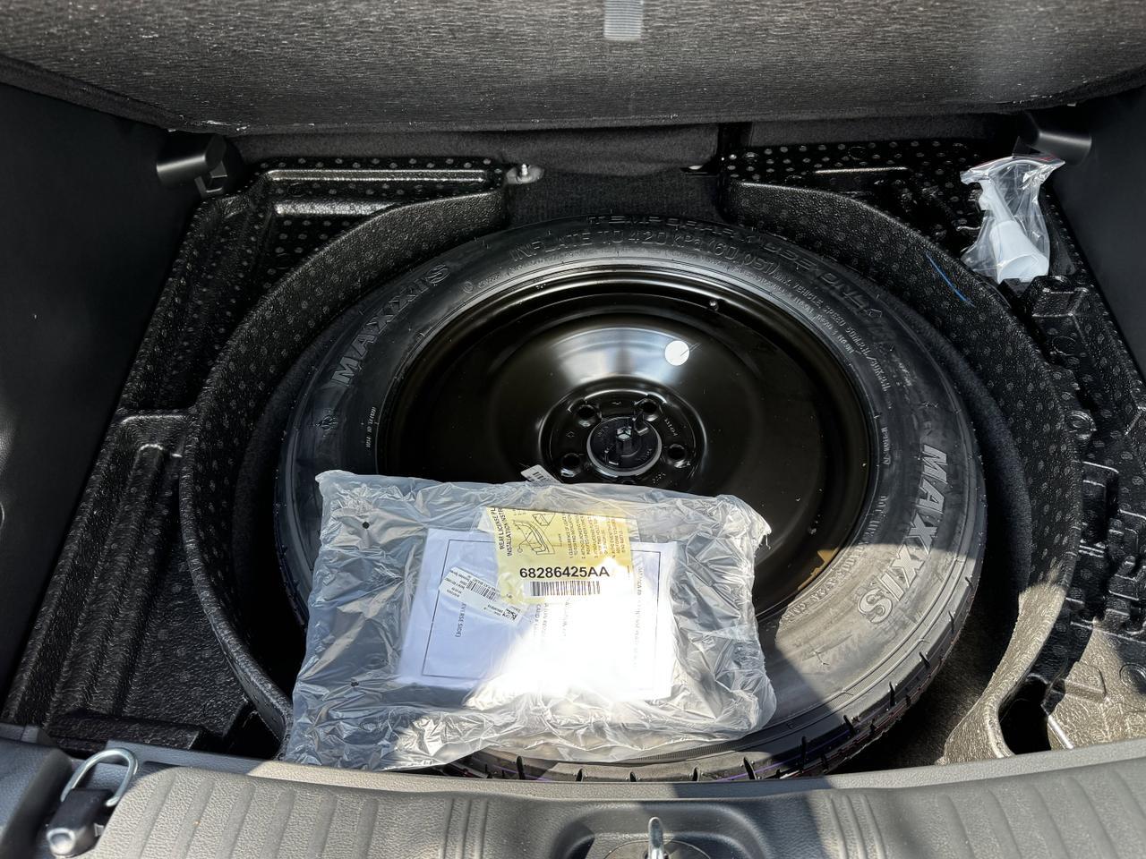 2025 Jeep Compass Altitude 4x4 | 2L Turbo | Sunroof | Power Liftgate | Backup Camera Redwater AB
