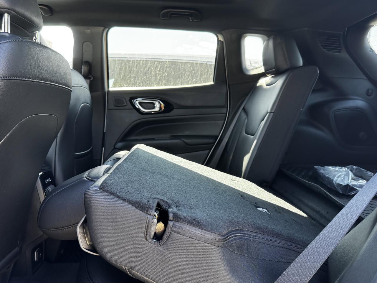 2025 Jeep Compass Altitude 4x4 SUV | Turbocharged Engine | Leatherette Seats | Power Liftgate | Backup Camera Redwater AB
