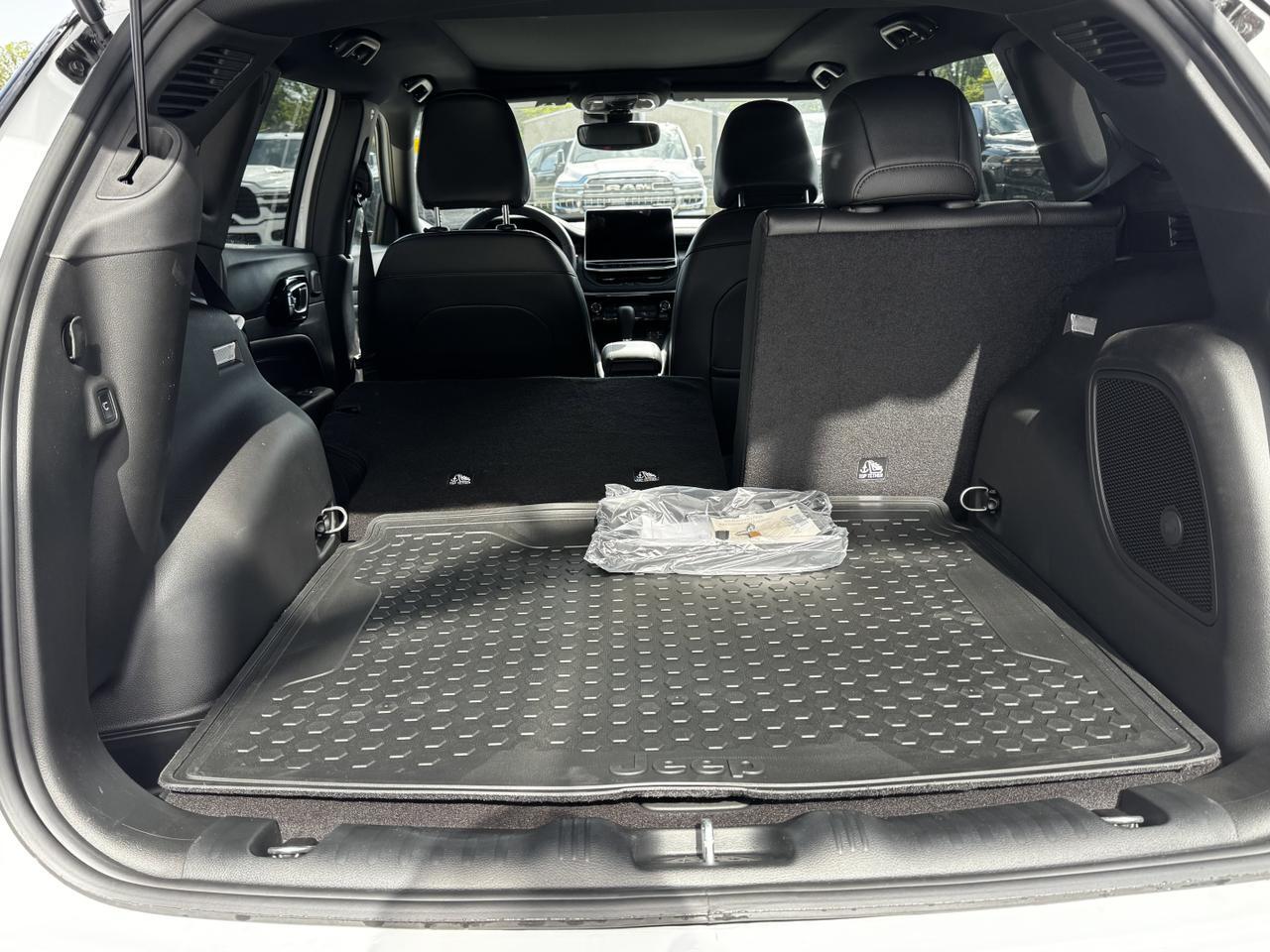 2025 Jeep Compass Altitude 4x4 SUV | Turbocharged Engine | Leatherette Seats | Power Liftgate | Backup Camera Redwater AB