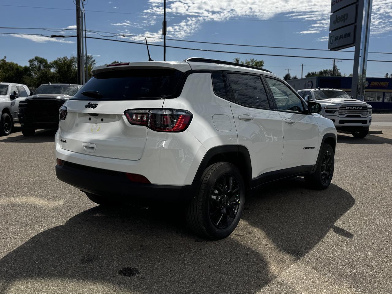 2025 Jeep Compass Altitude 4x4 SUV | Turbocharged Engine | Leatherette Seats | Power Liftgate | Backup Camera Redwater AB