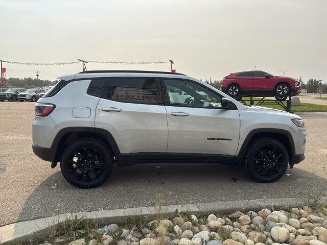 2025 Jeep Compass Altitude Whitecourt AB