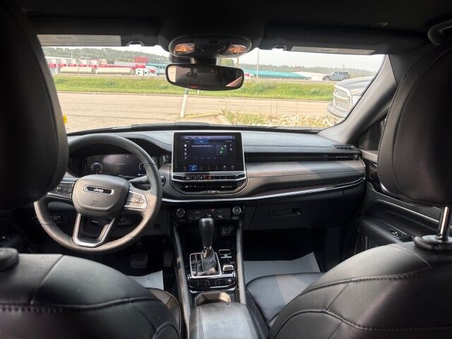 2025 Jeep Compass Altitude Whitecourt AB