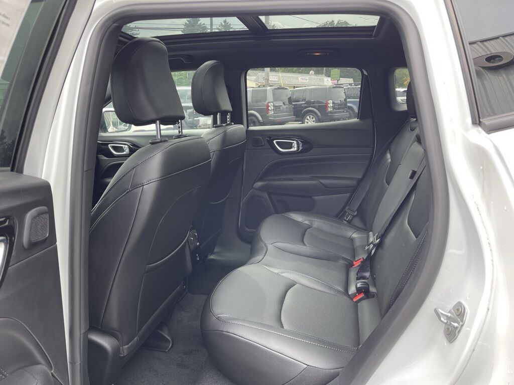 2025 Jeep Compass LIMITED 4X4 Orange MA