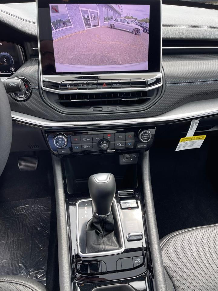 2025 Jeep Compass LIMITED 4X4 Orange MA