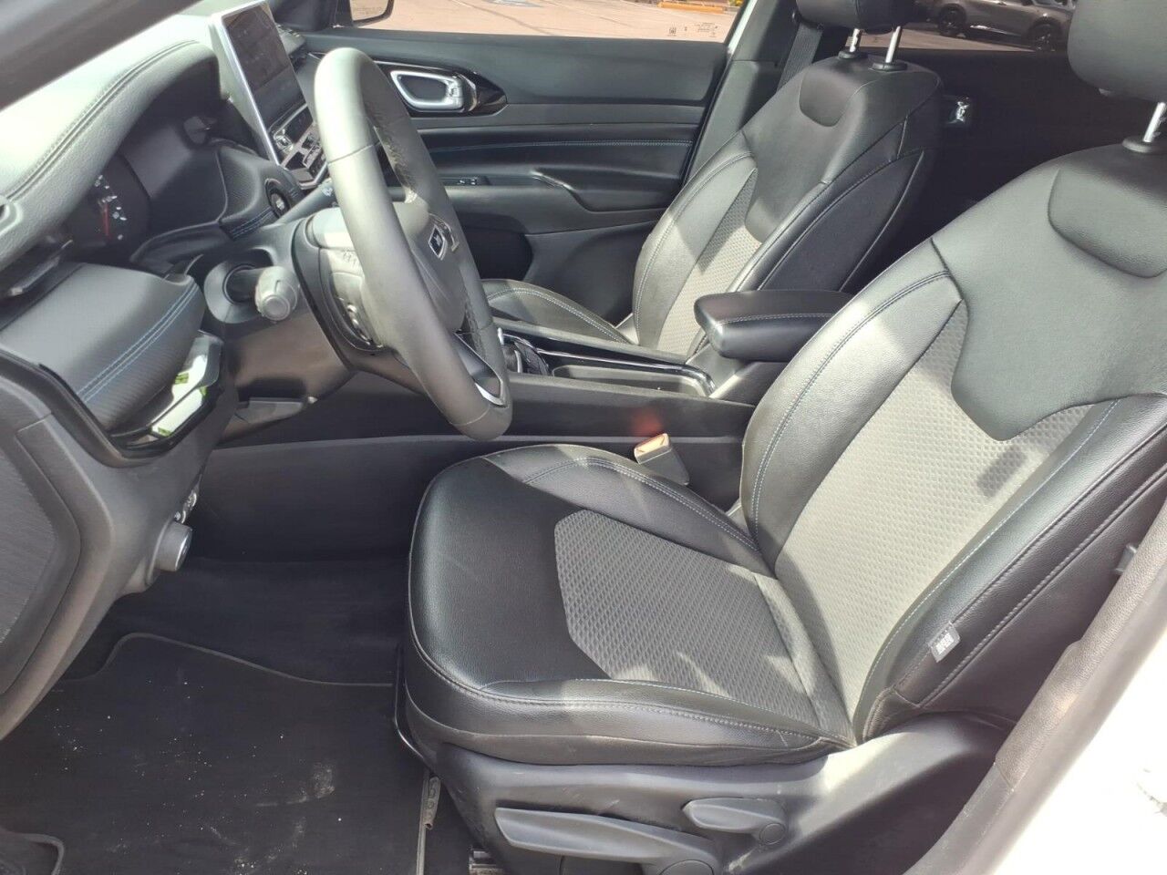 2025 Jeep Compass Latitude Uvalde TX
