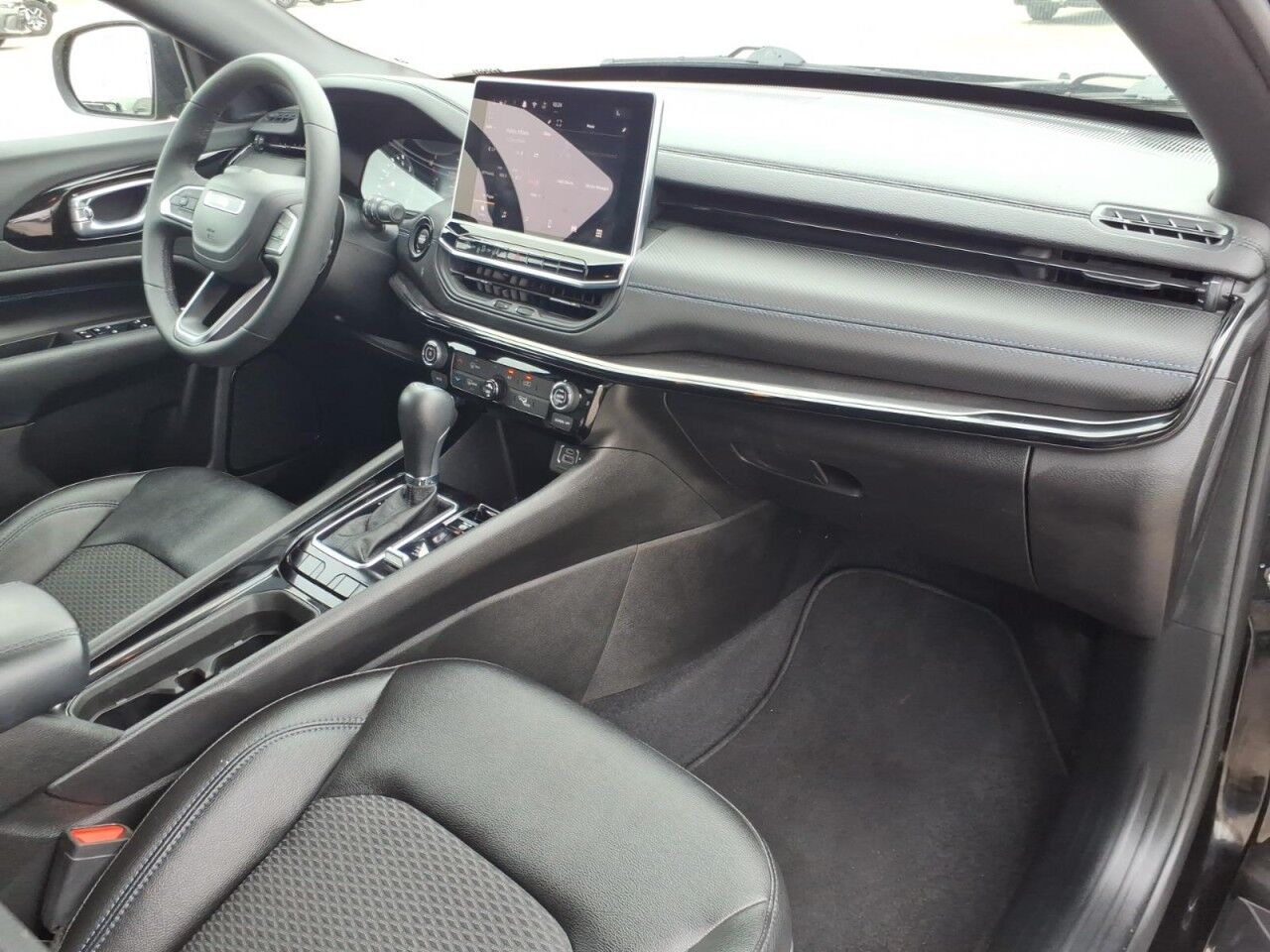 2025 Jeep Compass Latitude Uvalde TX