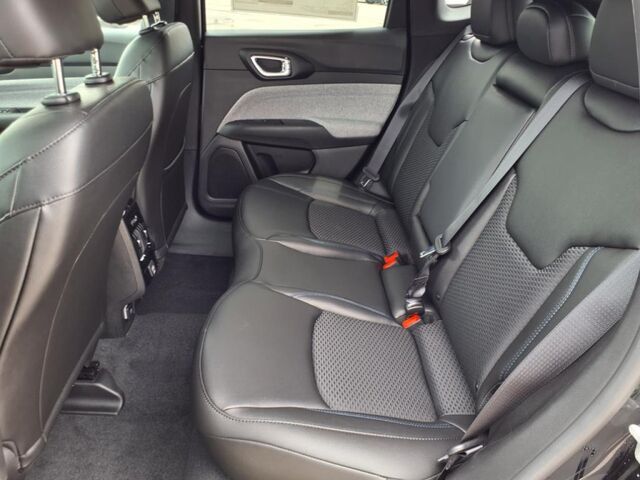2025 Jeep Compass Latitude  TX