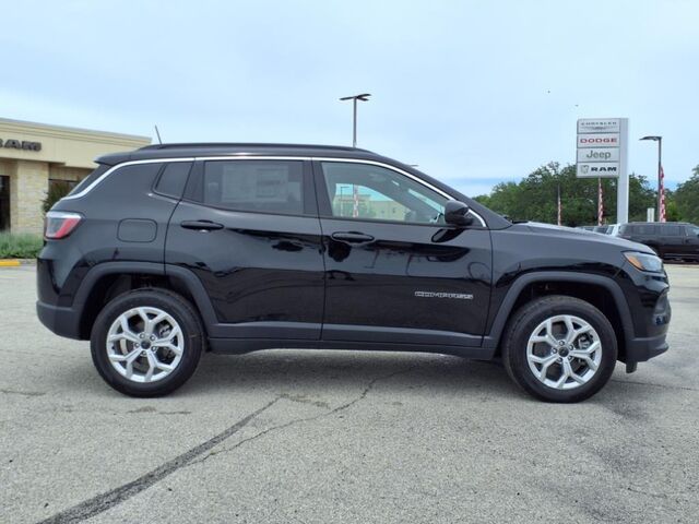 2025 Jeep Compass Latitude  TX