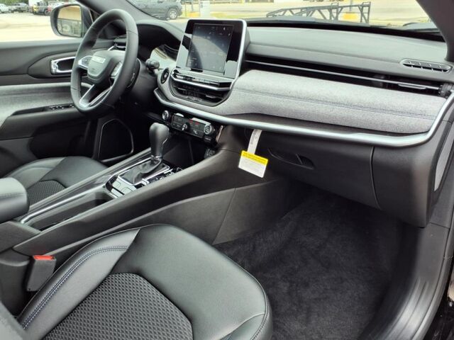 2025 Jeep Compass Latitude  TX