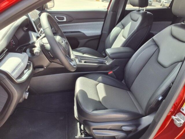 2025 Jeep Compass Latitude  TX