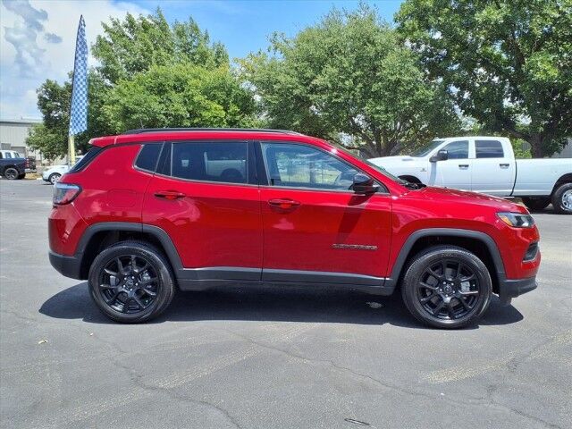 2025 Jeep Compass Latitude  TX