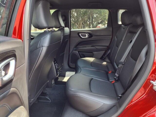 2025 Jeep Compass Latitude  TX