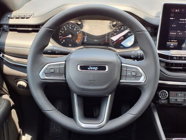 2025 Jeep Compass Latitude  TX