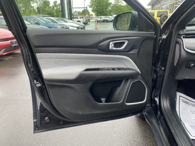2025 Jeep Compass Latitude Springfield PA