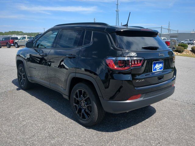 2025 Jeep Compass Latitude Appleton WI