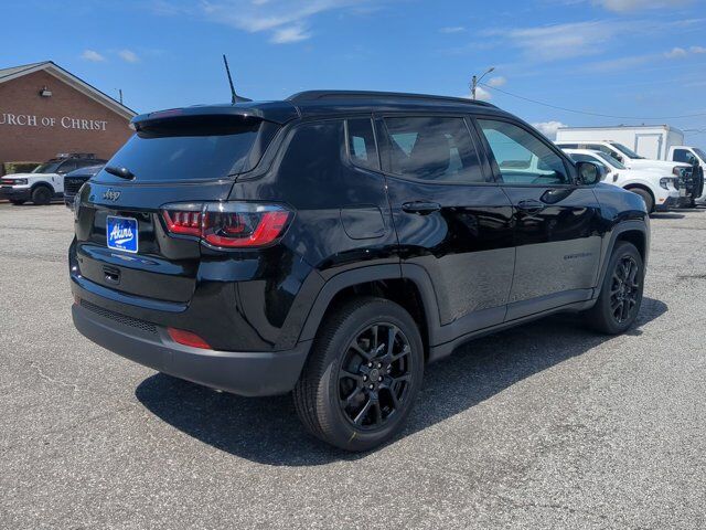 2025 Jeep Compass Latitude Appleton WI