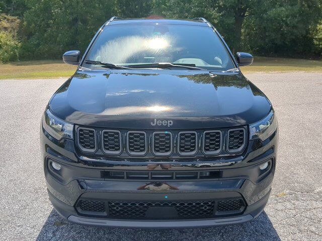 2025 Jeep Compass Latitude Appleton WI