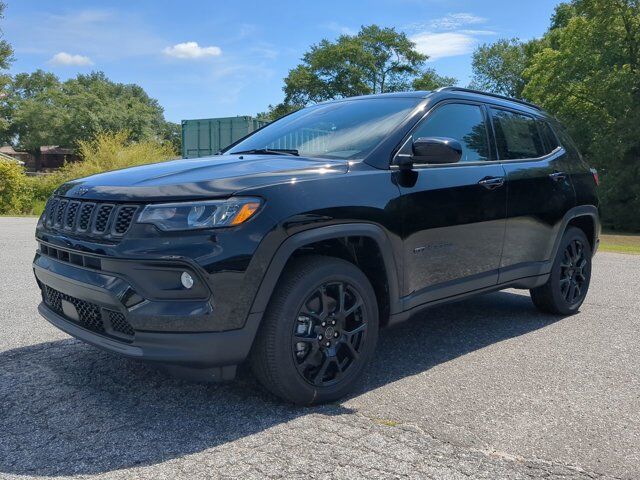 2025 Jeep Compass Latitude Appleton WI
