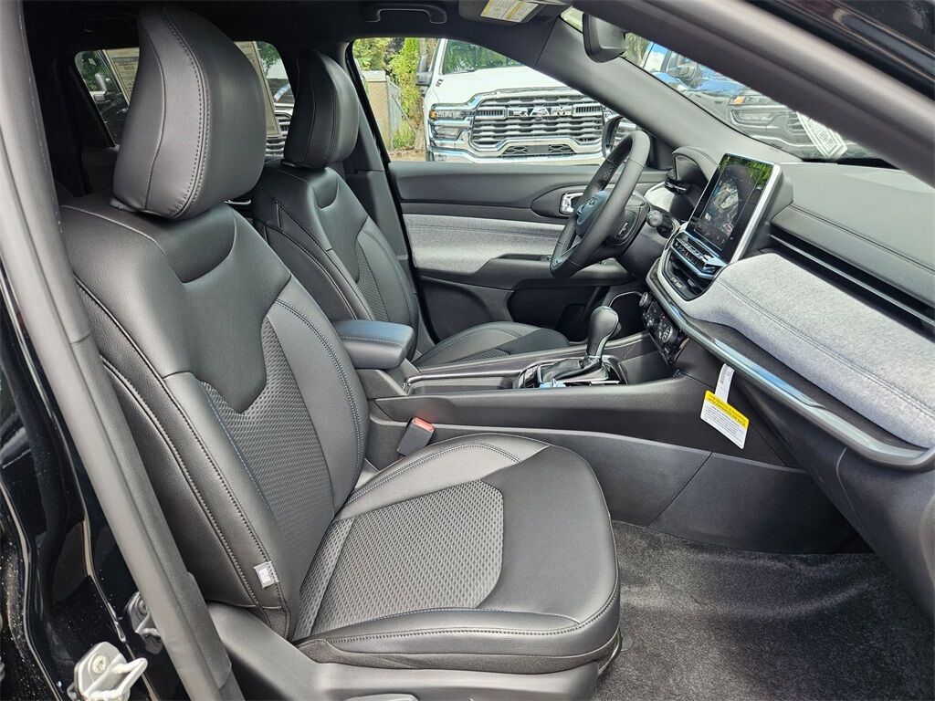 2025 Jeep Compass Latitude Gresham OR