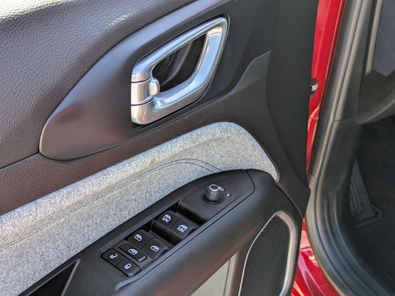 2025 Jeep Compass Latitude Castroville TX