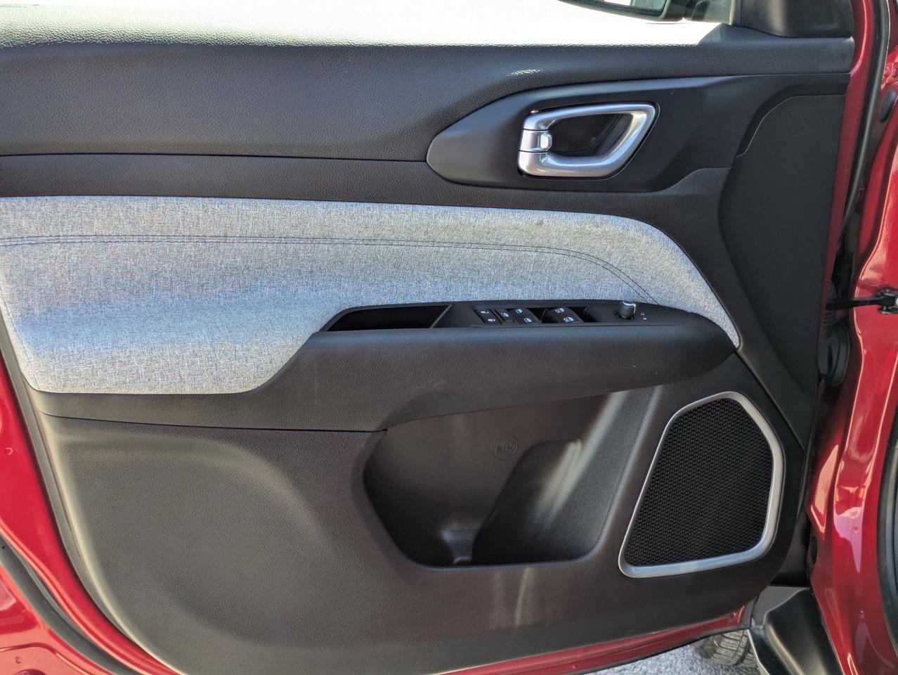 2025 Jeep Compass Latitude Castroville TX