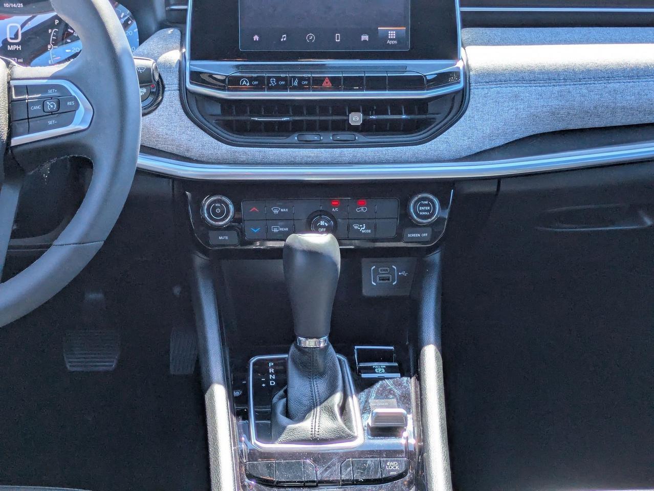 2025 Jeep Compass Latitude Castroville TX