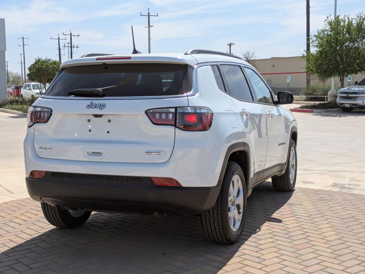 2025 Jeep Compass Latitude