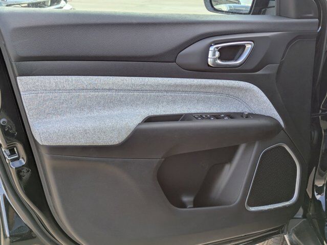 2025 Jeep Compass Latitude Castroville TX