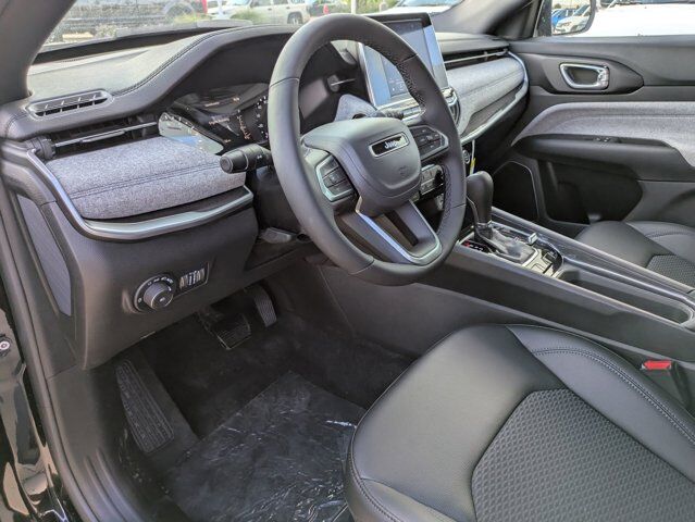 2025 Jeep Compass Latitude Castroville TX