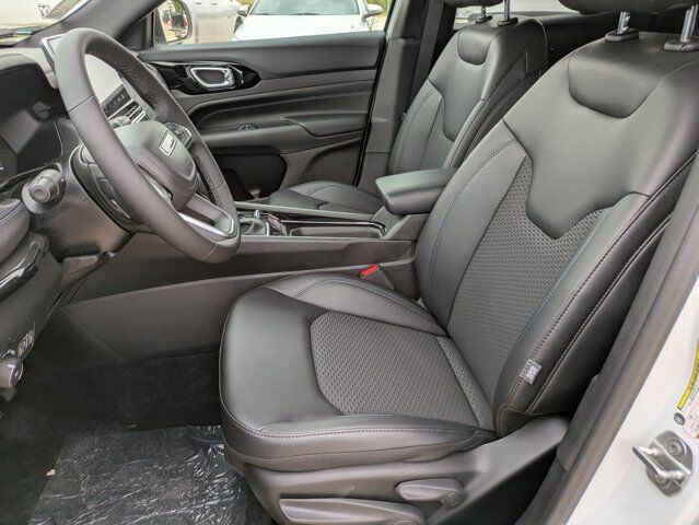 2025 Jeep Compass Latitude Castroville TX