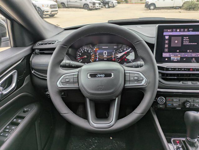 2025 Jeep Compass Latitude Castroville TX