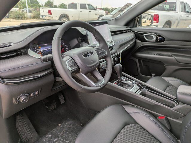2025 Jeep Compass Latitude Castroville TX