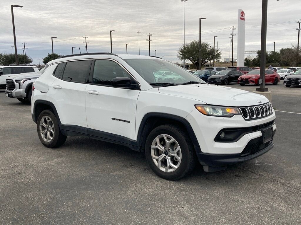 2025 Jeep Compass Latitude