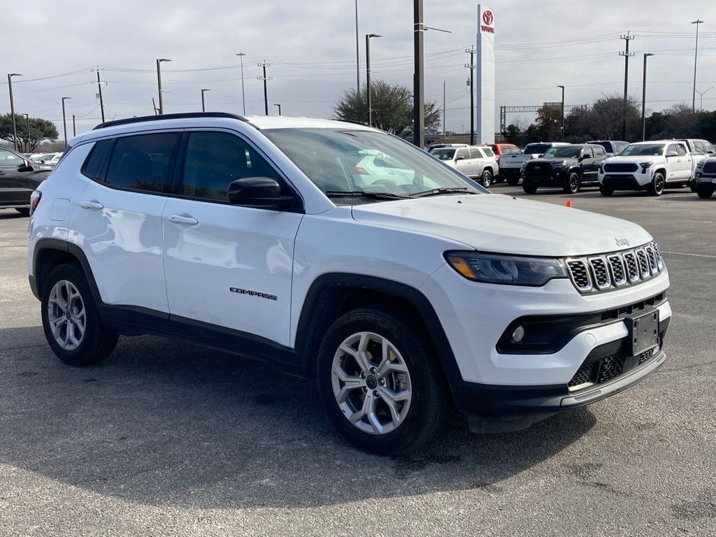2025 Jeep Compass Latitude