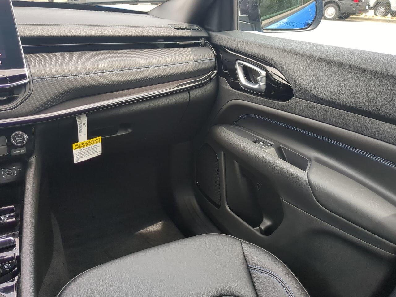 2025 Jeep Compass Latitude Winder GA