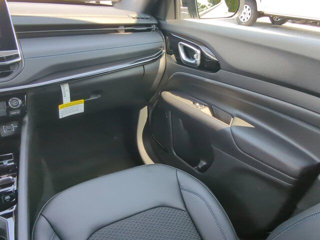 2025 Jeep Compass Latitude Winder GA