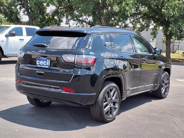 2025 Jeep Compass Limited  TX