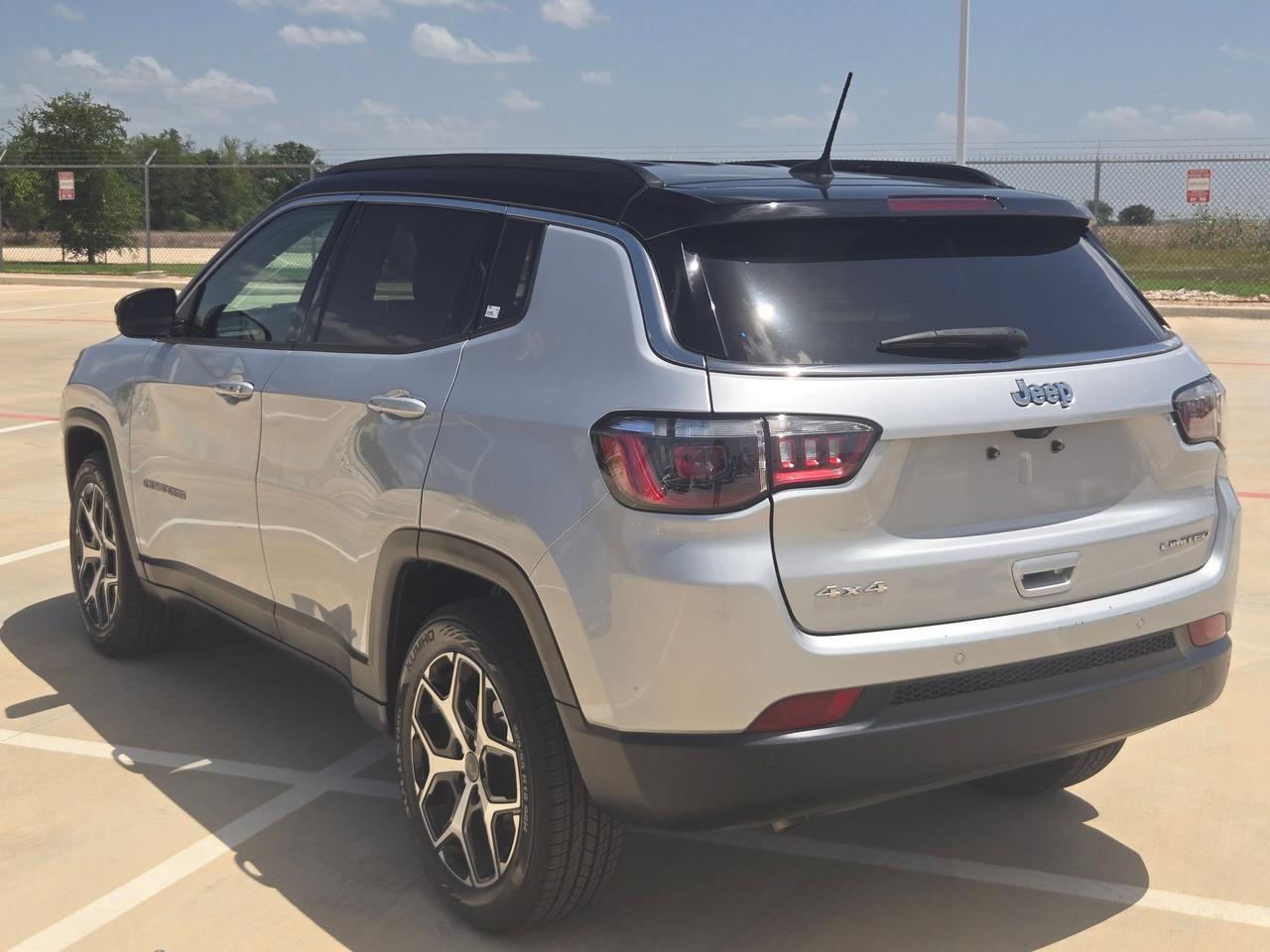 2025 Jeep Compass Limited Castroville TX