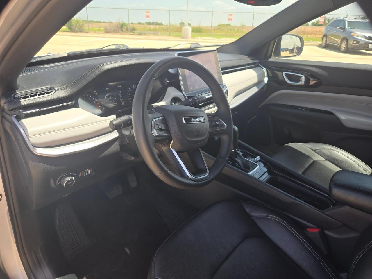 2025 Jeep Compass Limited Castroville TX