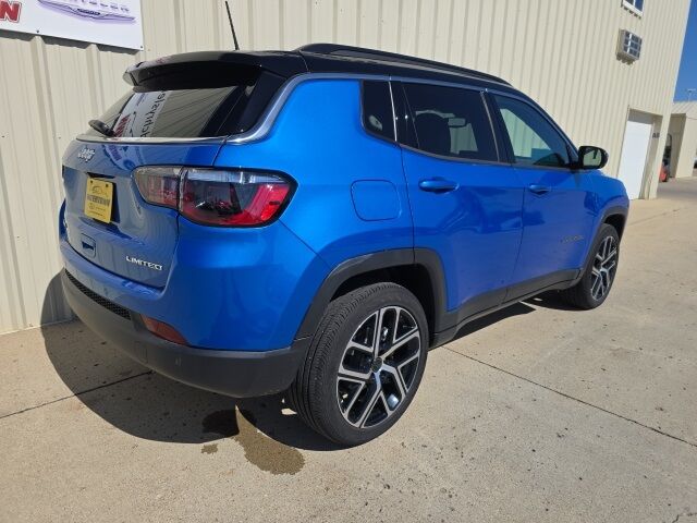 2025 Jeep Compass Limited photo 3