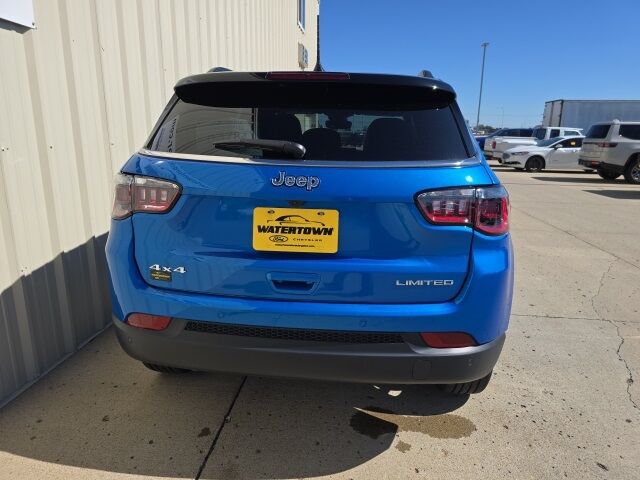 2025 Jeep Compass Limited photo 4