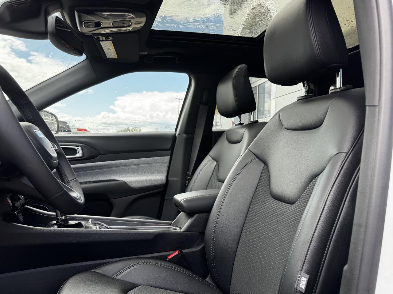 2025 Jeep Compass North 4x4 | 2L Turbo | Pano Sunroof | NAV | Power Liftgate Redwater AB
