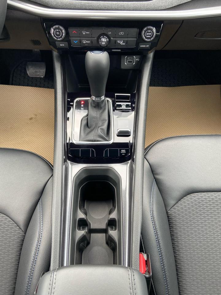2025 Jeep Compass North High Level AB